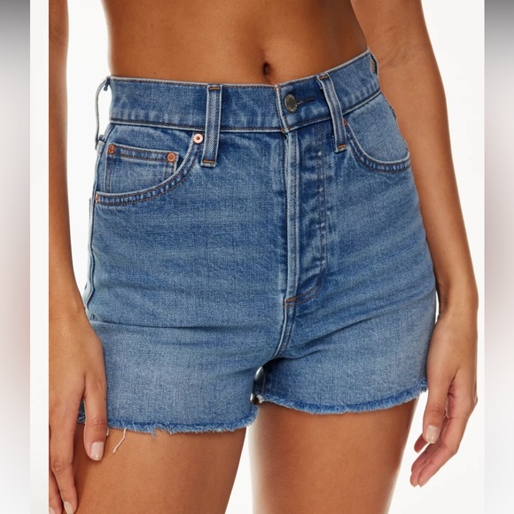 NWT Aritzia Denim Forum Shorts (size 25) - Picture 7 of 7